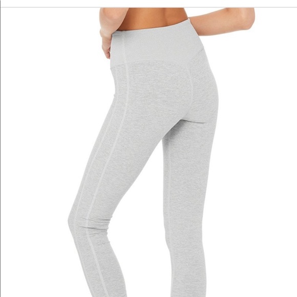 ALO Yoga Pants - High-Waist Alosoft Lounge Legging light Grey Zinc